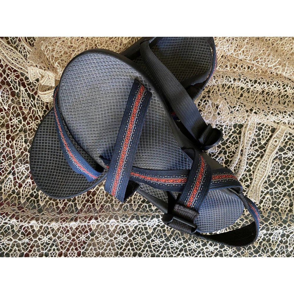 Men WChacos Like New Size 13